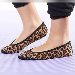 Nufoot leopard animal print slippers/ ballet flats  women large